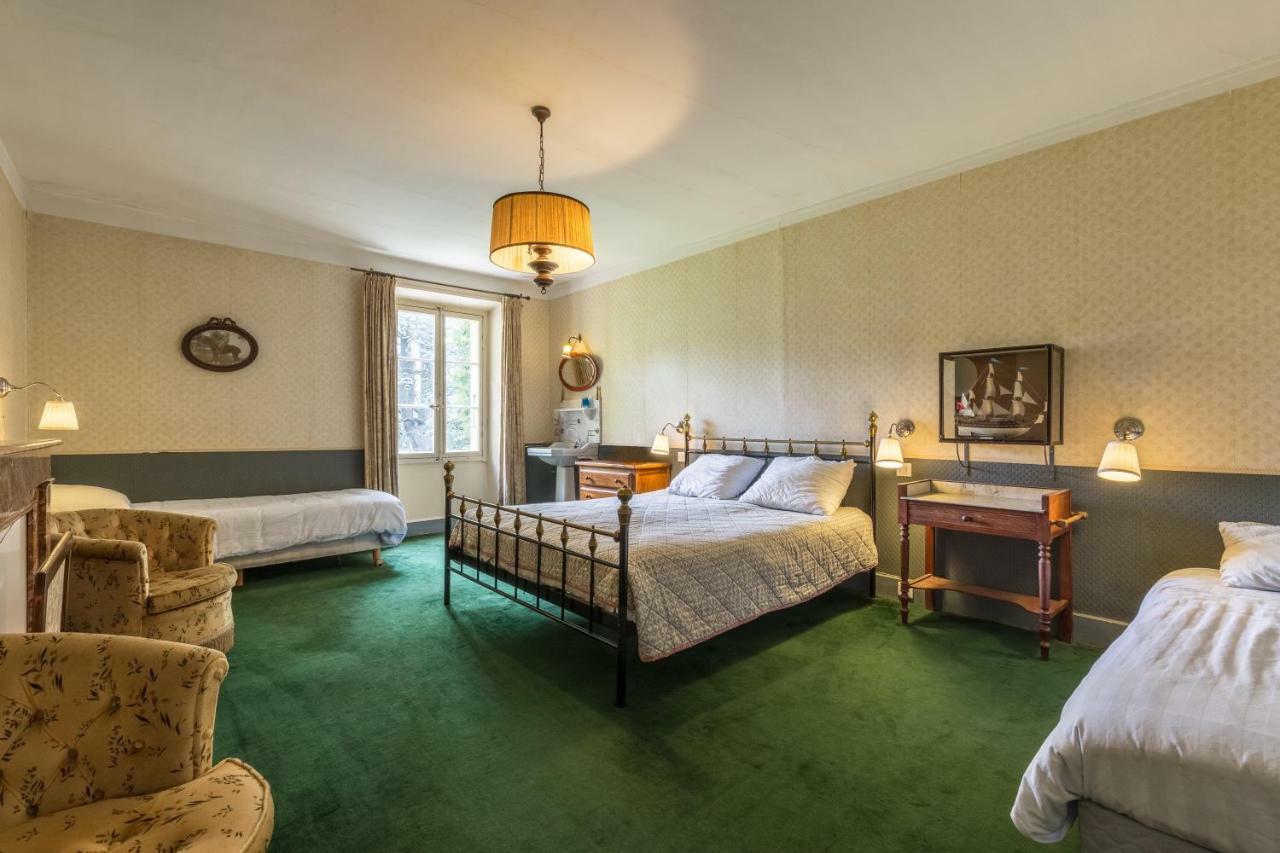 Domaine De L'Amiral Bed & Breakfast Saint-Laurent-du-Pape Exterior photo